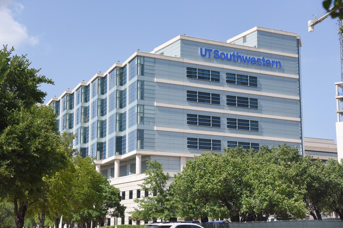 Exterior of UT Southwestern